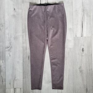 ⭐️3/$25⭐️ BB Collection Faux Suede Pull On Leggings